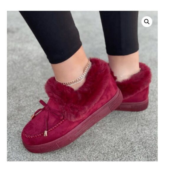 FURRY MOCCASIN  | BURGUNDY FUZZY MOCCASIN LOAFERS - Picture 1 of 3